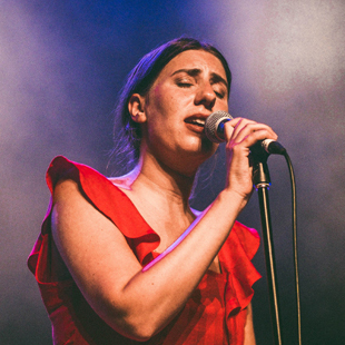 Elsie and The Vibe’s “Riverside” Named July “Best Song Of The Month” 2 Elsie and The Vibe performing live.