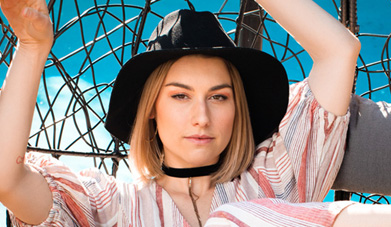 melanie fontana 391 1