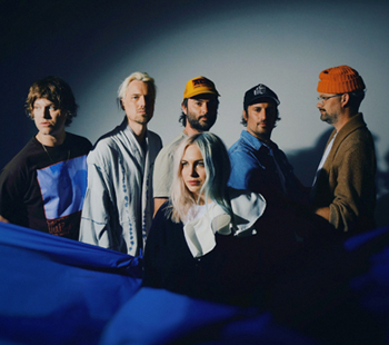 Jonathan Russell, Lead Singer & Main Songwriter For The Head And The Heart, Talks About The Band’s Excellent New Album, <em>Every Shade Of Blue</em> 1 The Head and the Heart