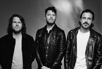 Recent Feature Articles 15 the fray